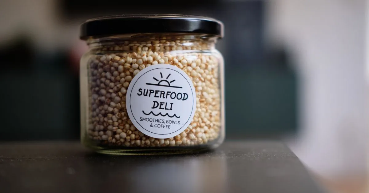 découvrez les bienfaits du quinoa, une graine nutritive riche en protéines et sans gluten, idéale pour des repas sains et équilibrés.